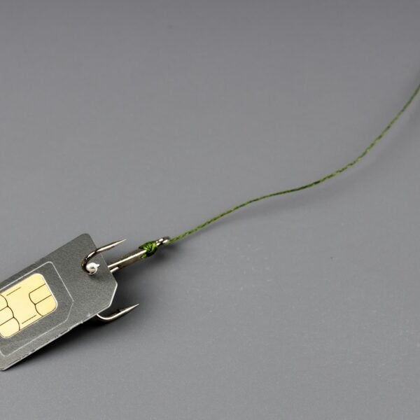 How to Troubleshoot and Revive A Dead iPhone - SimplyMac