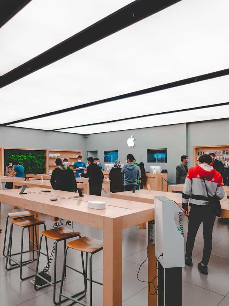 Do I Need to Book an Appointment at the Apple Store for Service and
