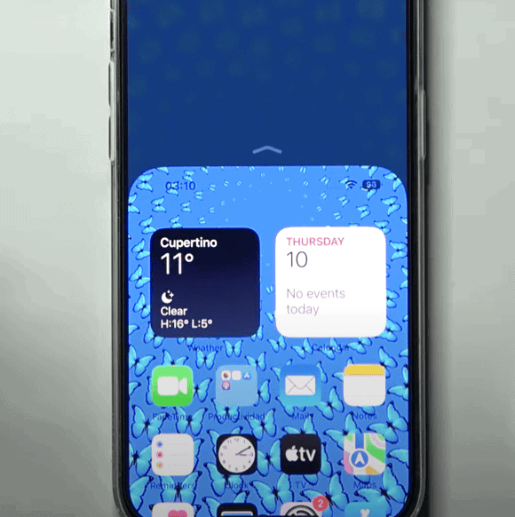 How to minimize screen on iPhone