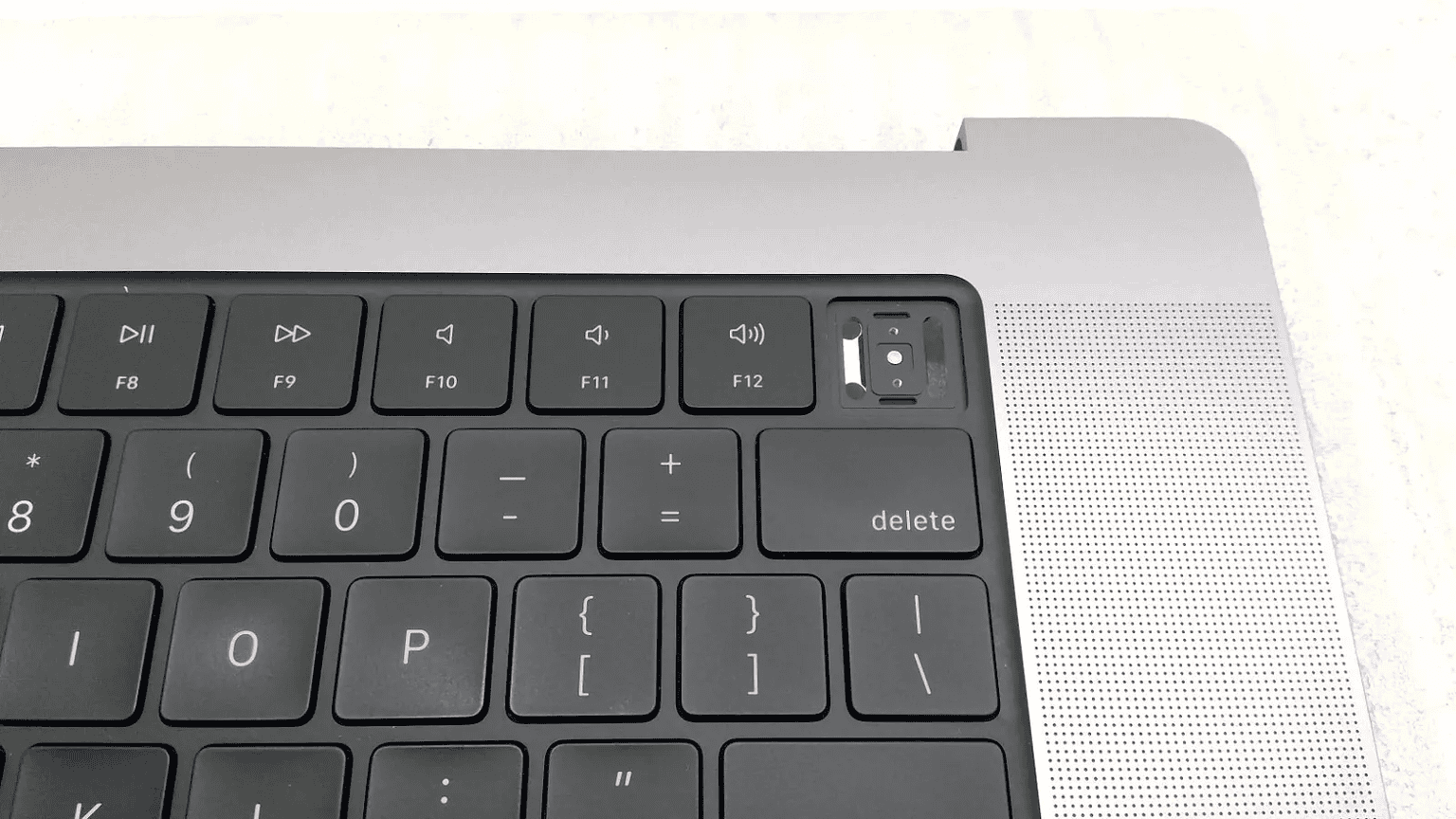 How to Clean Your MacBook Keyboard - SimplyMac