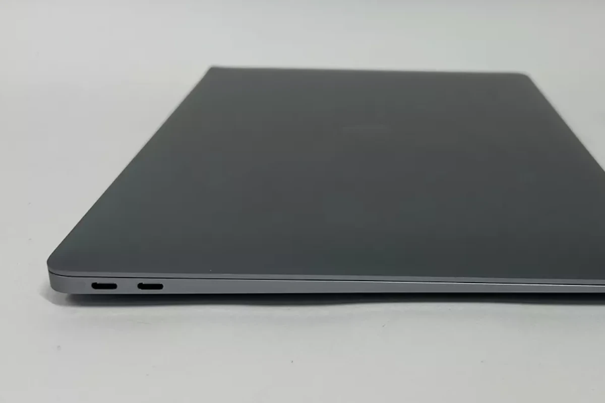 Macbook Air Charging and USB Ports