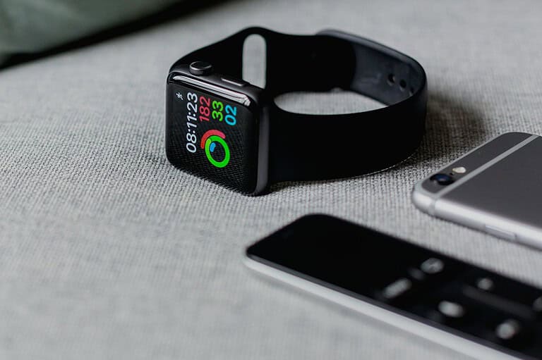 Can You Use Apple Watch With Android Phones SimplyMac can-you-use-apple-watch-with-android-phones-simplymac
