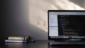 Best Coding Apps for Beginners and Professionals in 2025 - SimplyMac